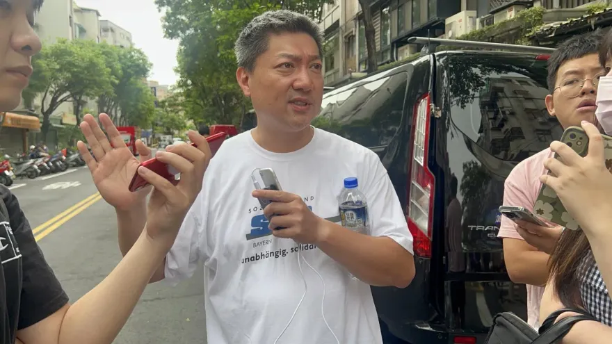 快訊/大直民宅塌陷現場直擊！「1樓變地下室崩塌中心點」　住戶：全部家當通通埋在下面