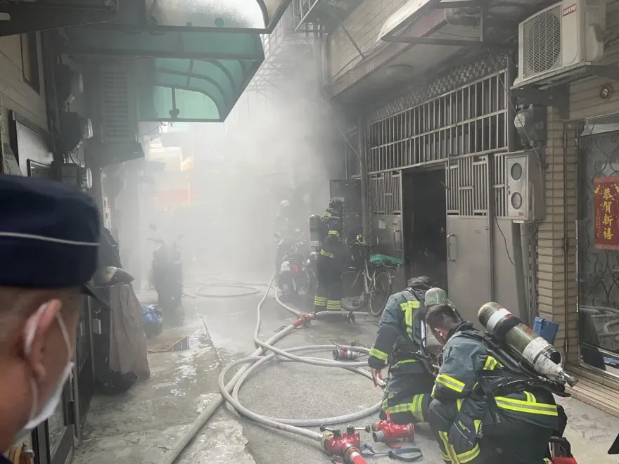 快訊/北市萬華民宅火警！中風男慘被燒死屋內　起火原因釐清中
