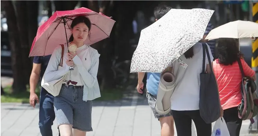 全台晴朗微熱！連3天午後雨彈開炸　下周有鋒面掠過