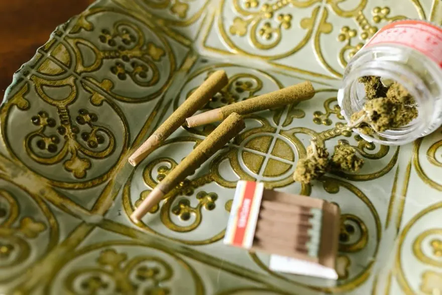 黔園第三代賣大麻還在審理！又搞地下匯兌「經手千萬」遭起訴
