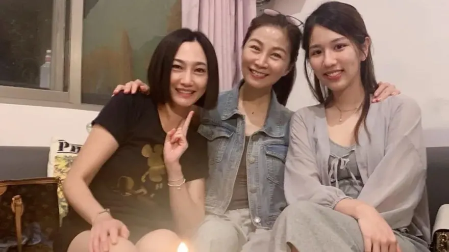 地表最佳前妻！方文琳同框前夫現任妻　曝離婚17年未斷聯于冠華原因