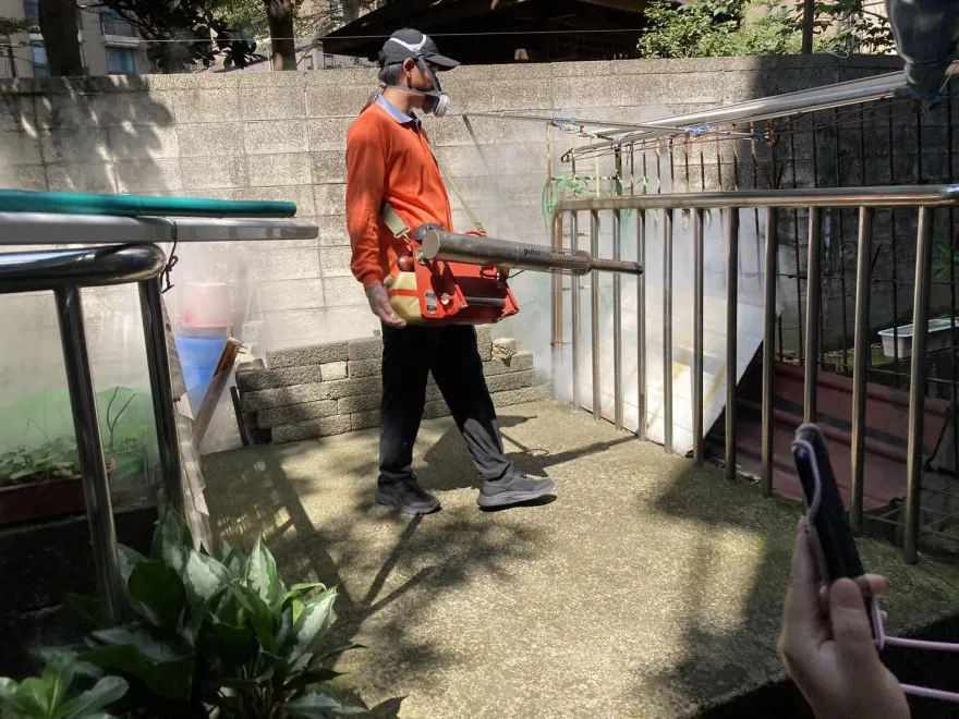 快訊/新北板橋登革熱+1！57歲婦發燒肌肉痛　住家附近緊急噴藥