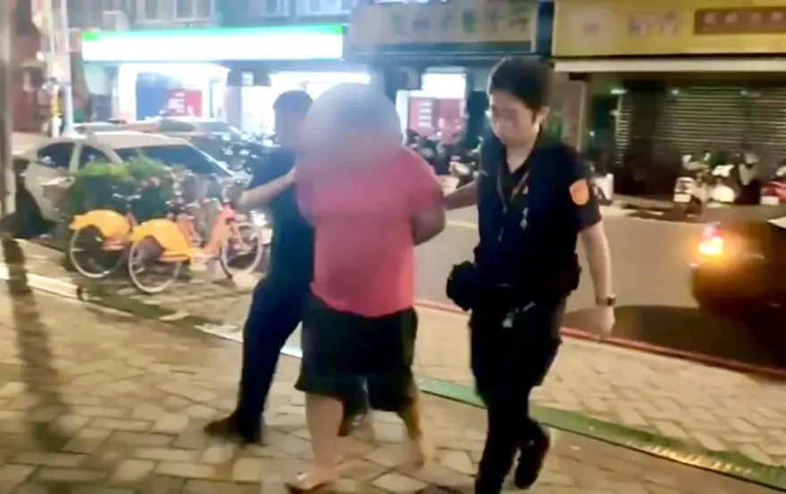 超惡質！新北男毒駕雷殘揮拳攻擊救護員　口鼻「白白的」露餡遭逮