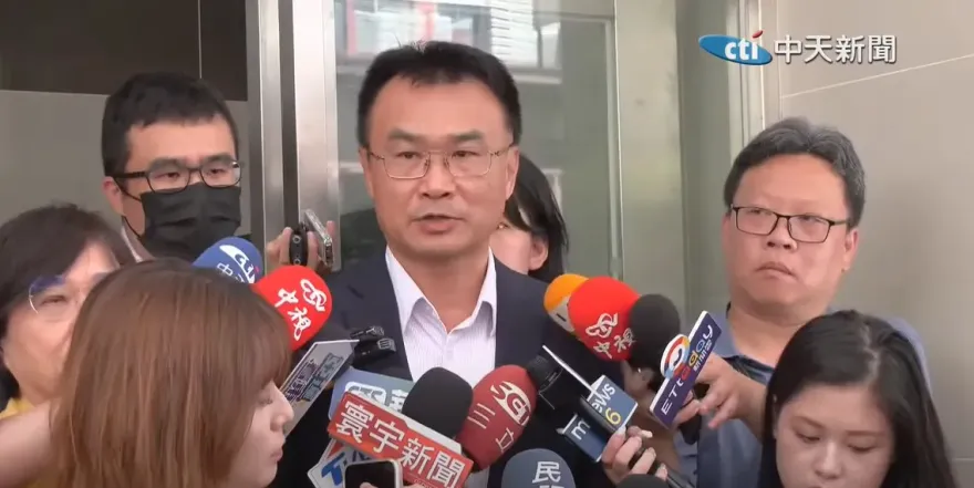 岳母被浪狗追死！他怒譙陳吉仲下台沒道歉：跟林智堅一樣搞倒自己