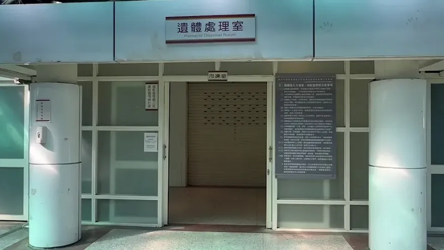影/扯！差點剖錯大體「越南人」搞成「印尼」　驗屍助理「未比對名字」出包