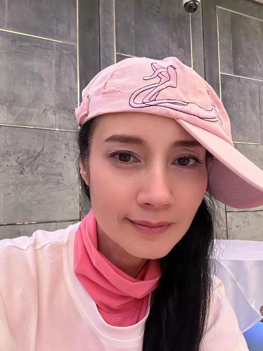 曾是黃任中乾女兒！昔三級片港星一度到麥當勞打工　近況曝光「住院中」