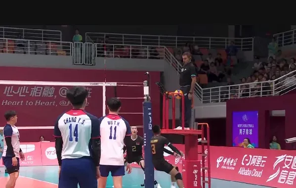 杭州亞運/好疼！中華男排擊敗蒙古之戰　蒙古選手救球不成反害主審「中蛋」