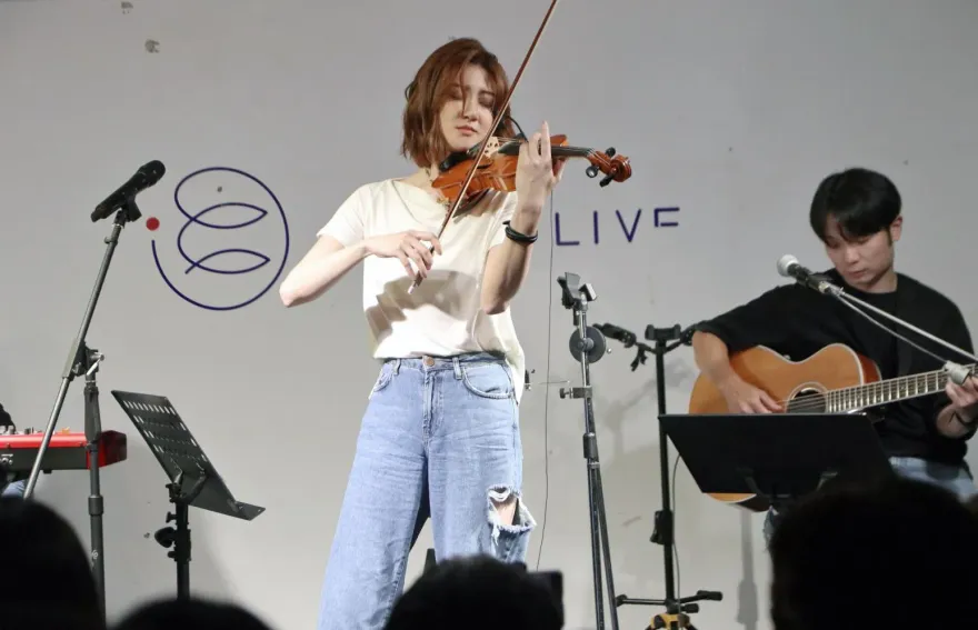 不捨媽媽一個人去公證！　「音樂精靈」林逸欣給驚喜讓她感動噴淚！