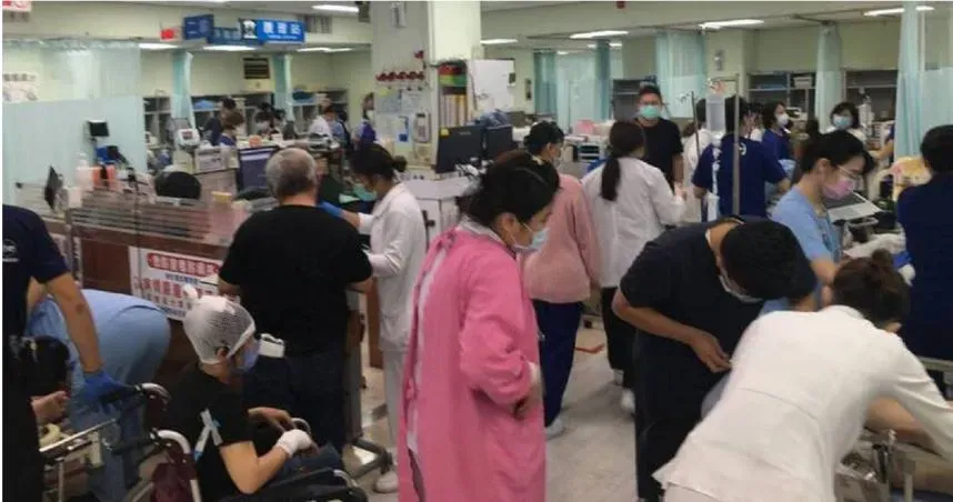 屏東科技廠大爆炸/急診室全塞滿！傷患「口罩全是血」　屏東基督教醫院現況曝