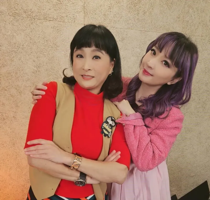 獨家！56歲馬妞突爆雙眼快看不見「日吞14顆藥」！罹「3怪病」免疫系統遭攻擊