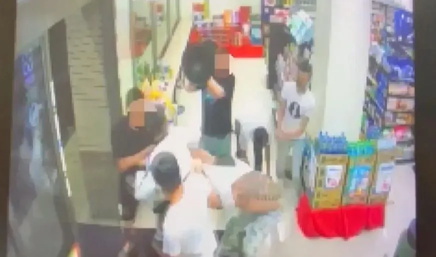 影/台中廟堂率小弟討債逼簽和解書　被害人遭鐵椅砸重傷昏迷