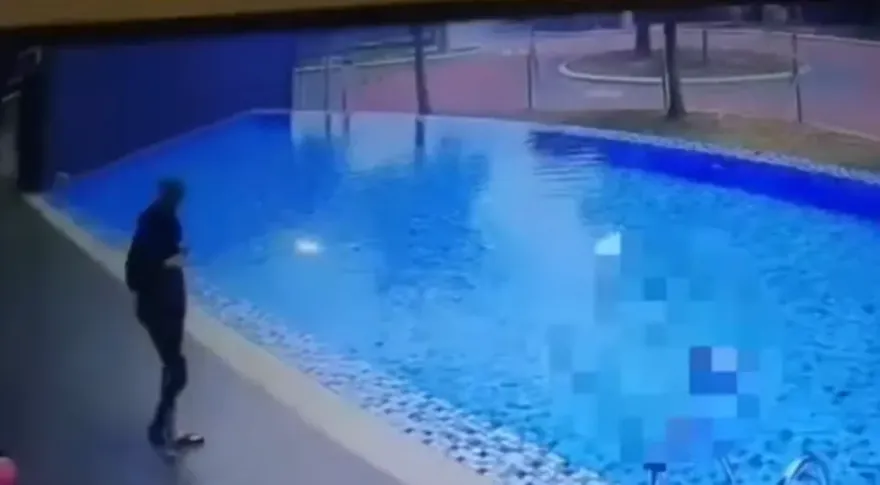 冷血兄見溺水不救...4歲妹滅頂死亡！監視器畫面流出　全網怒了