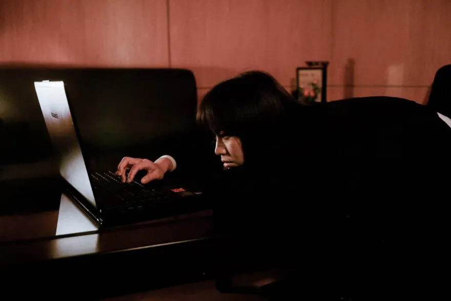 熟女皮膚疹服用「類固醇」精神不濟、睡不好　一查竟是藥物副作用