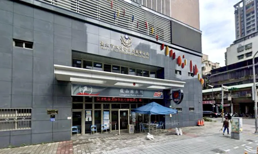 快訊/7旬婦派出所代兒領司法文書竟被上銬　北市萬華分局懲處出爐
