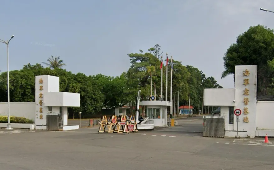 快訊/左營海軍基地女士官墜樓　送醫急救原因待查