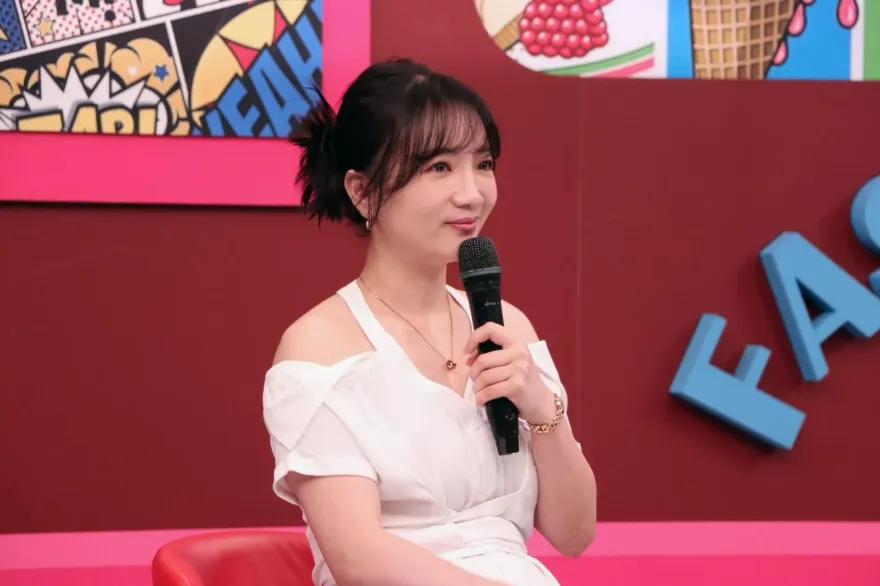 玉兔餵母乳睡著險釀禍！驚醒發現「兒子被肩帶繞頸大哭」瞬間嚇瘋