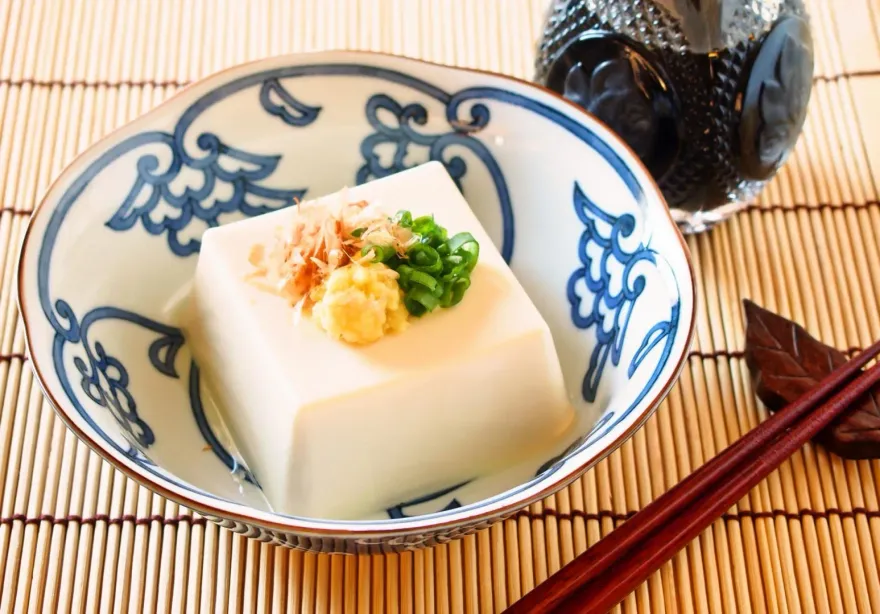 中秋連假開始了你還在憂鬱？營養師點「18種抗憂鬱食物」豆腐、蛤蜊都上榜