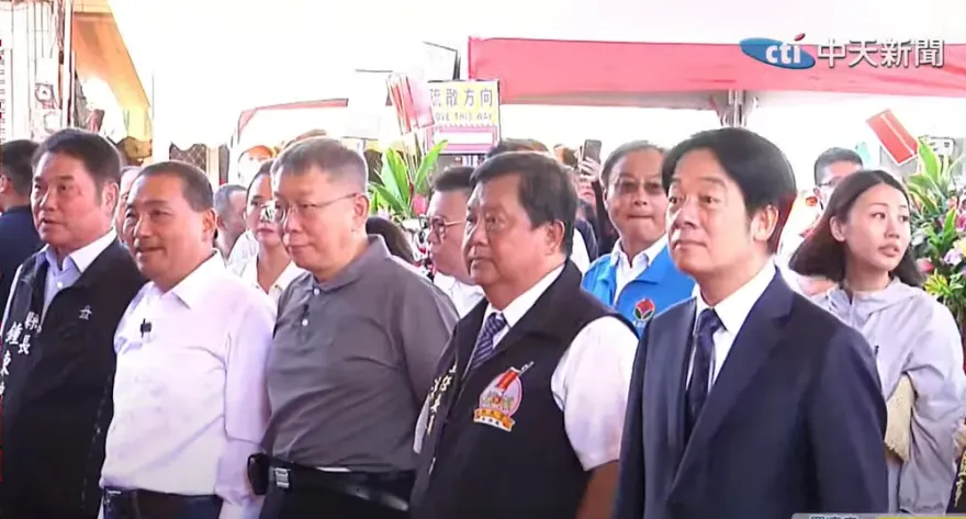 影/藍綠白總統參選人「與神同行」！侯友宜、賴清德、柯文哲合體畫面曝光