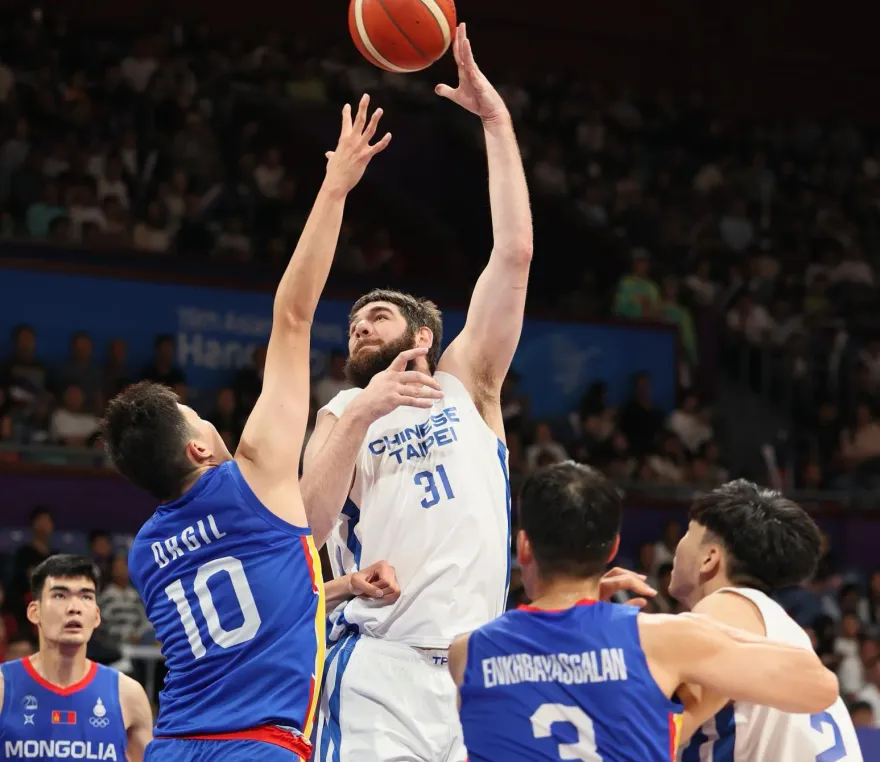 杭州亞運/又多一個宿敵！中華男籃3分醜勝蒙古　驚險晉級8強資格賽