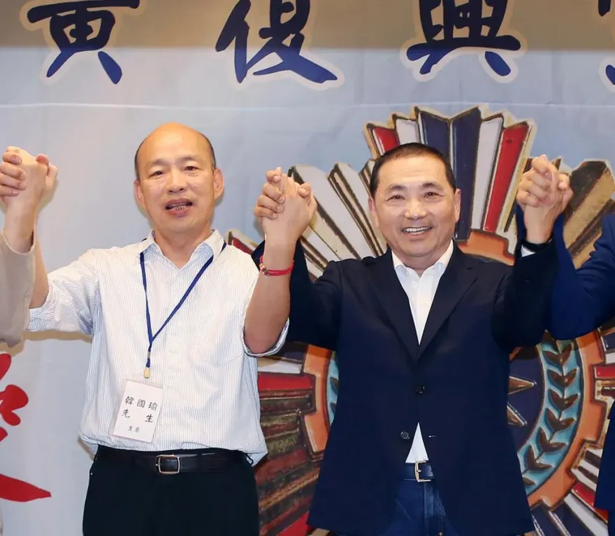 侯韓下周同台集結戰鬥藍　他大膽預測2大結局
