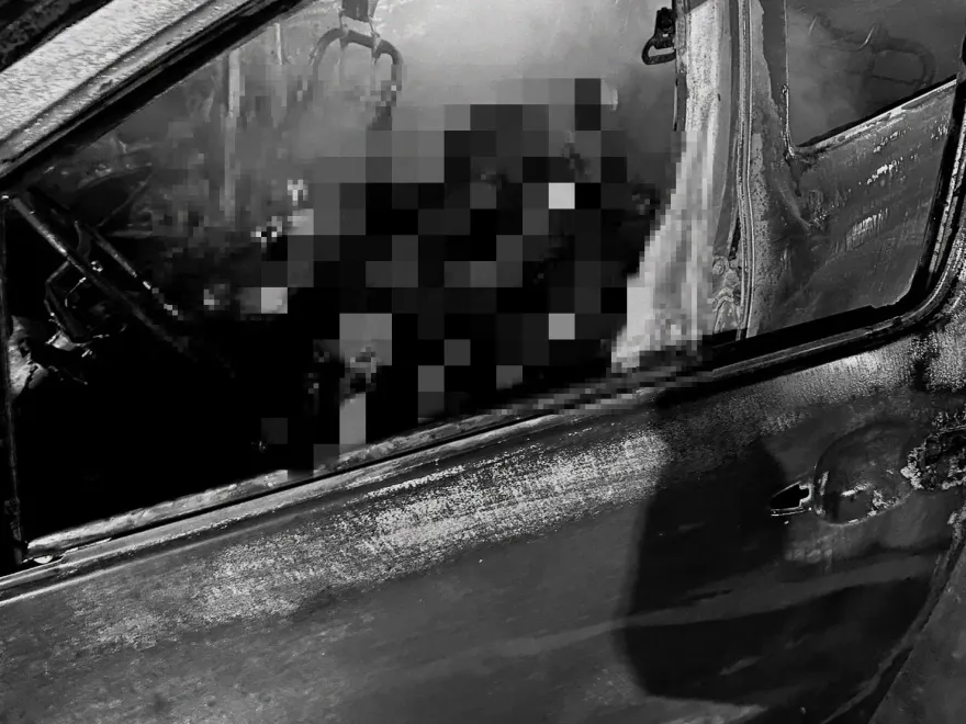 快訊/台南國道八號下方晚間火燒車　火滅了驚現1具焦屍