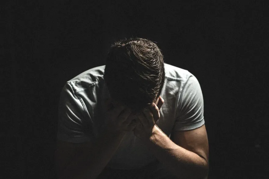 貧男拼上頂流大學！還被爸媽唸「學費自己賺」　他怨：早知國中輟學當8+9