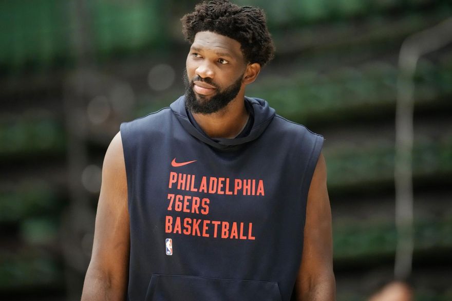 NBA/恩比德自爆討厭當「核心人物」　並稱哈登不願與他談話