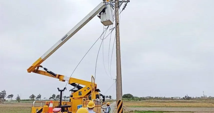 小犬甩尾揚「鹽塵」釀5天停電　嘉義4萬戶居民全數復電