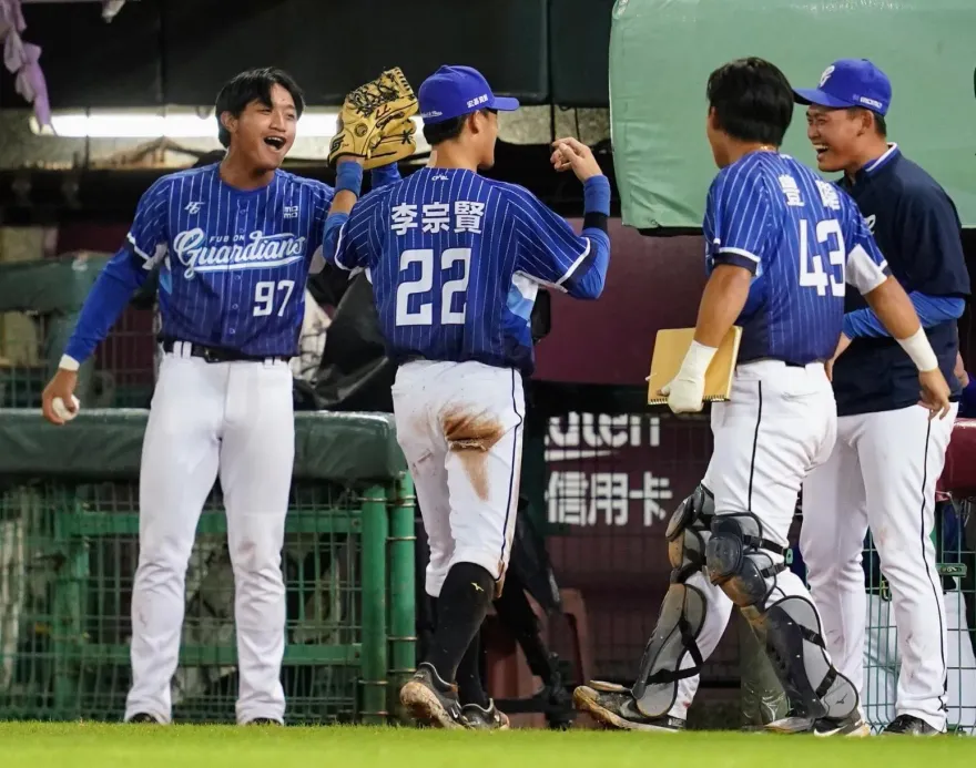 影/李宗賢策動三殺守備！富邦球團第1次　聯盟史上第20次