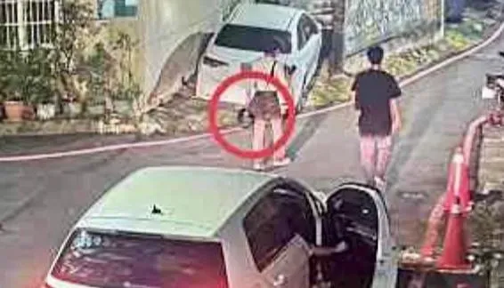 影/騎車載友摸走路邊安全帽　男子遭逮竟掰「借用一下」