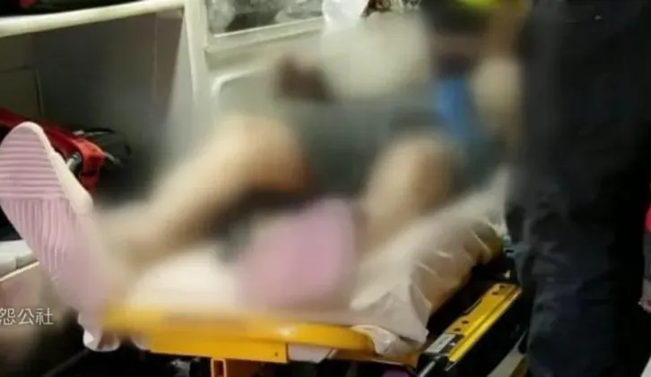 影/蛇蠍空姐淋油「活活燒死親夫」　公公嘶吼崩潰求法官「速審速結」