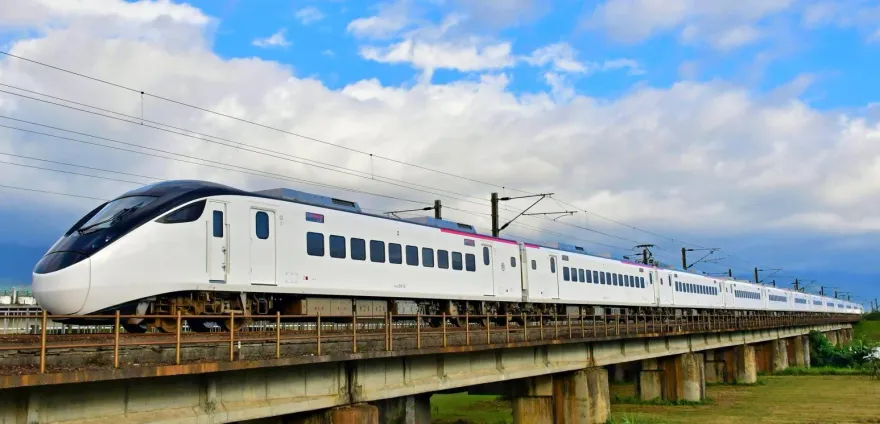 快訊/台鐵爆軌道異常！屏東線鋼軌接頭「有裂縫」　列車時速30km慢行
