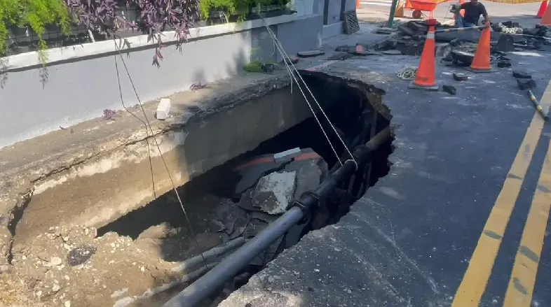 竹北「新天坑」驚傳瓦斯外洩！疑附近工地施工闖禍　今緊急開挖止漏