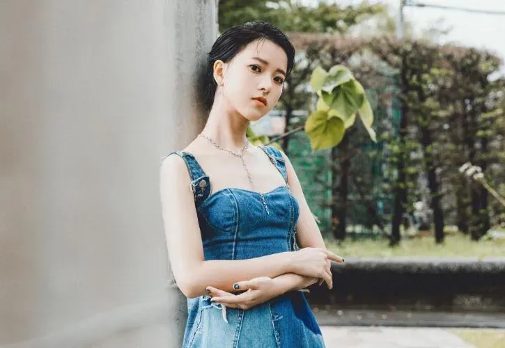 24歲當紅女星驚傳「動手打化妝師」情緒失控內幕曝光