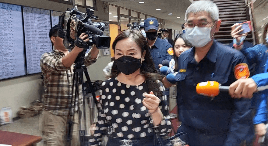 周玉蔻指東元前女董「小三奪權」二審　聲請法官迴避遭駁