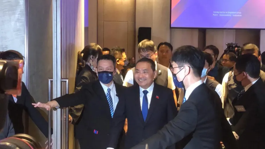 2024倒數3個月！綠營滿意度大幅下滑18%　「同意下架民進黨」比例驚人