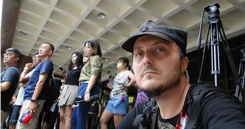 好奇蹲守5小時！波蘭部落客寫「北檢遊記」…NONO淫行紅到國外去