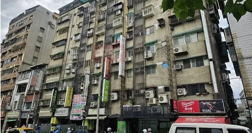 才查抄不到10天！萬華鑽石大樓「姐姐回來了」　他曝：路人都能上去