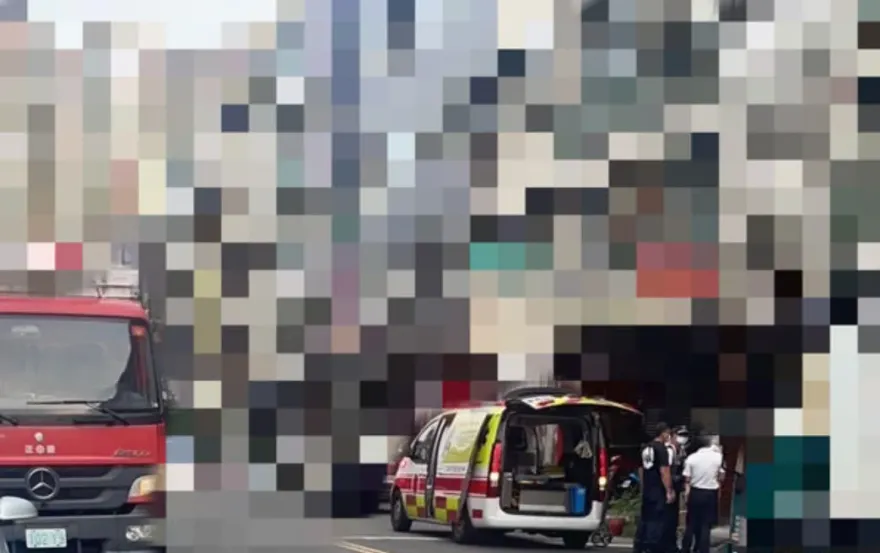 快訊/高雄獨居翁倒臥地板亡！警消2樓開窗進入　鄰：已多日沒出門