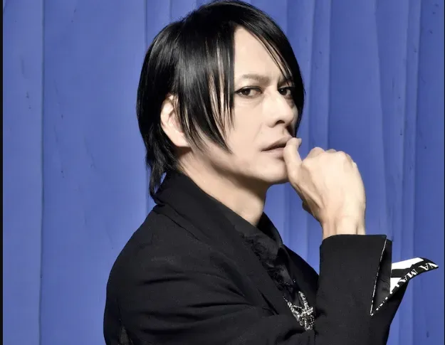 演出途中身體不適！Buck-Tick櫻井敦司送醫搶救無效…「腦幹出血猝逝」享年57歲