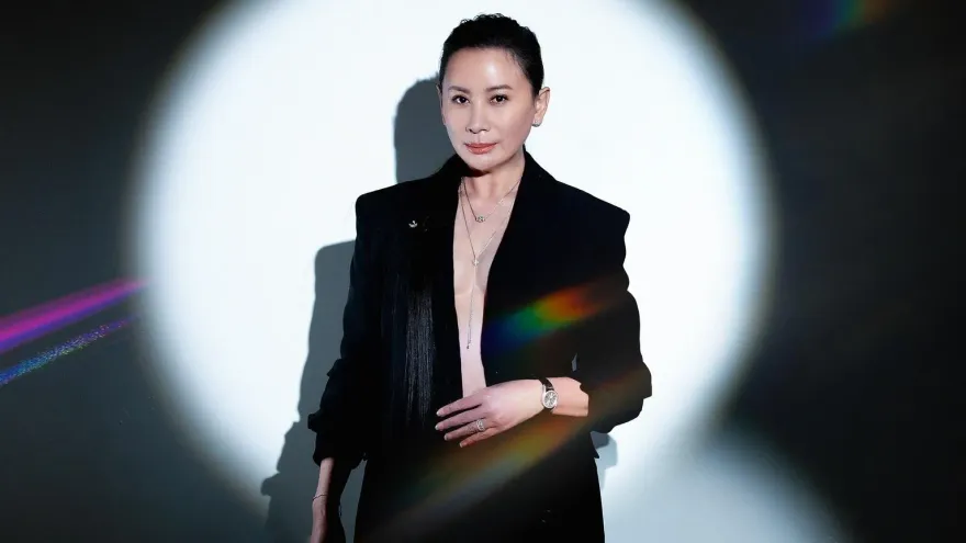 才主持金鐘獎被讚爆！陳亞蘭傳健康出狀況　停工推百萬商演