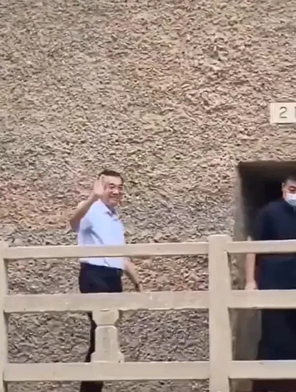 影/李克強心臟病逝世！生前「最後身影」曝　現身莫高窟笑容滿面氣色佳