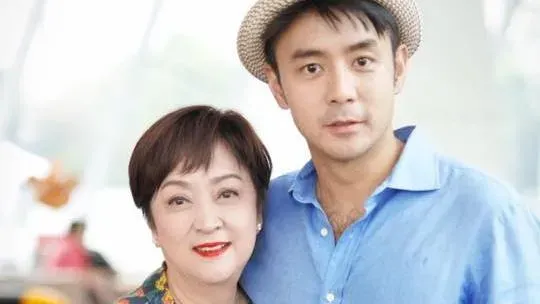 甄珍被劉家昌轟「幫兒子召妓」！罕見現身暴瘦模樣曝光