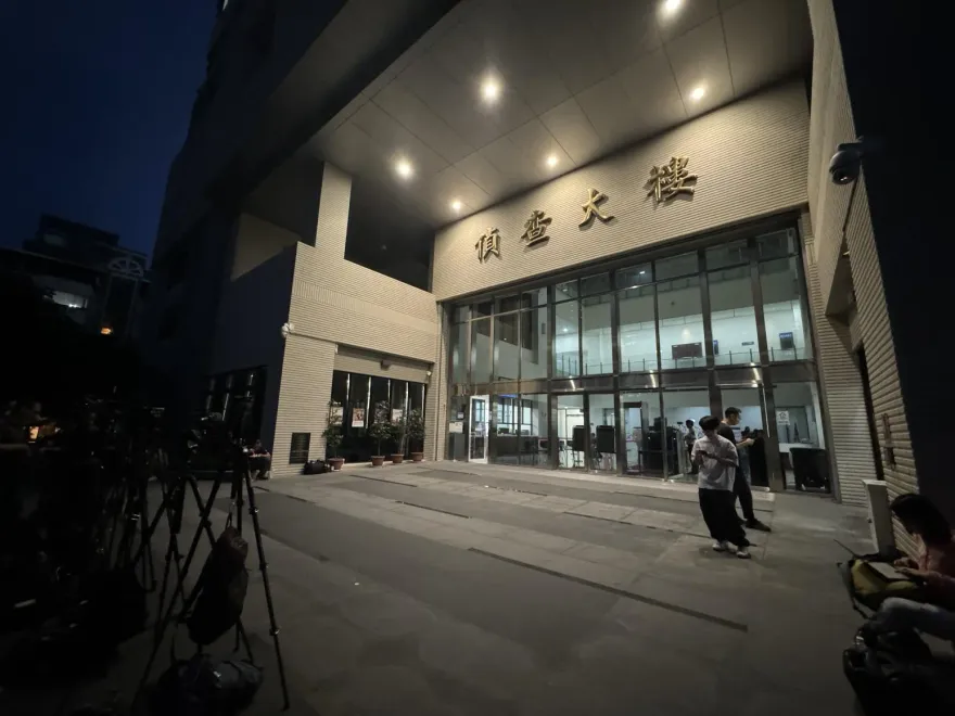 士林豪宅建案60歲工人「1樓高鷹架墜落頭著地」　搶救2天仍不治
