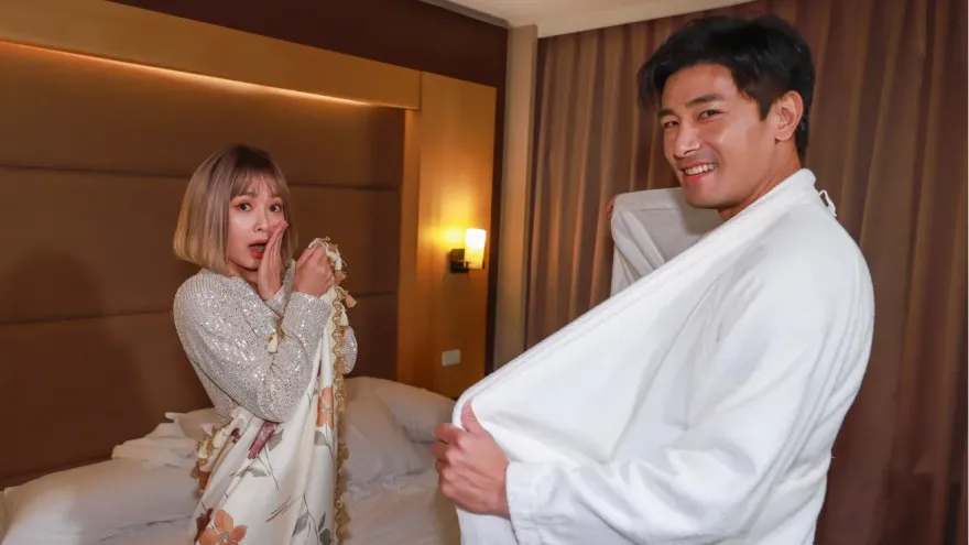 第一次見面就拍床戲！吳婉君新劇合作傅子純「害羞畫面曝光」