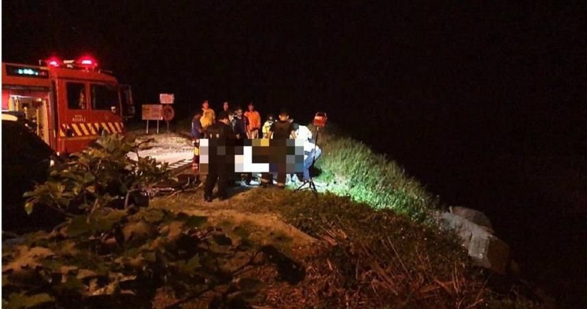 屁滾尿流！台東海濱公園驚傳命案　釣客腹痛蹲「草叢解決」赫見浮屍
