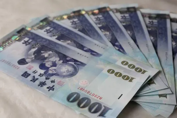 直播主網路結識乾媽、乾姊！出一張嘴一年爽花250萬