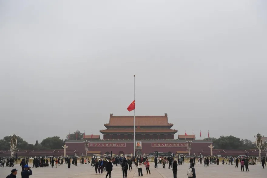 李克強過世11/2火化陸機關降半旗　靈堂曝光！傳多位高層領導赴李府慰問