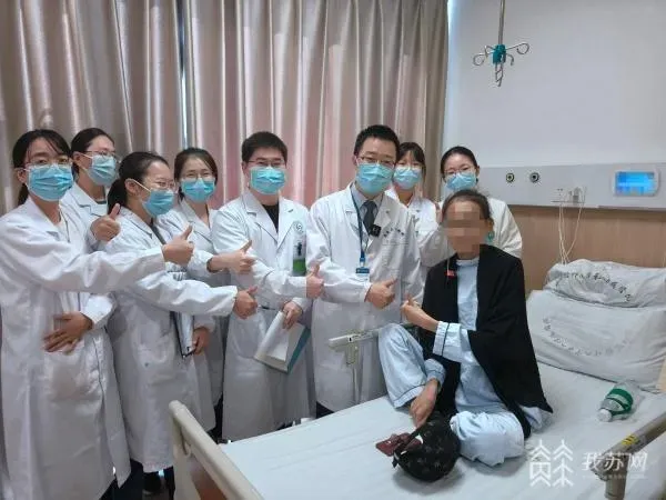 女子從100kg瘦到剩25kg　全身多處出血靠「糞便」救回一命