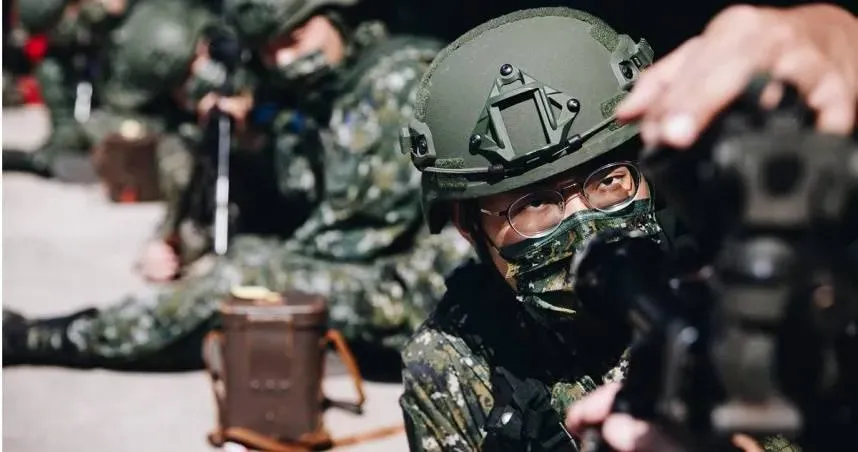 變態士官！「肌樂」噴下士生殖器、玩弄又接「嘉明」　遭軍方汰除